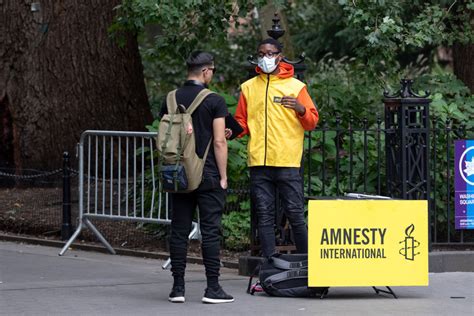 amnesty international scams|Hackers posed as Amnesty International, promising anti.